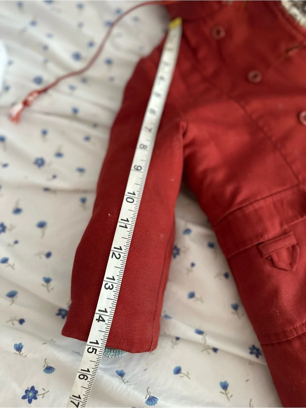 VTG 60s Kids Rainbow faux fur Lined Red canvas Hooded Parka Winter jacket.